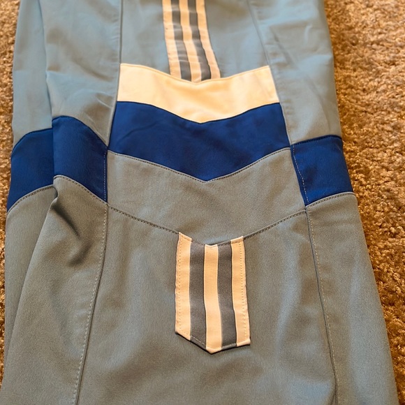 Adidas sweatpants - Medium - Picture 4 of 5